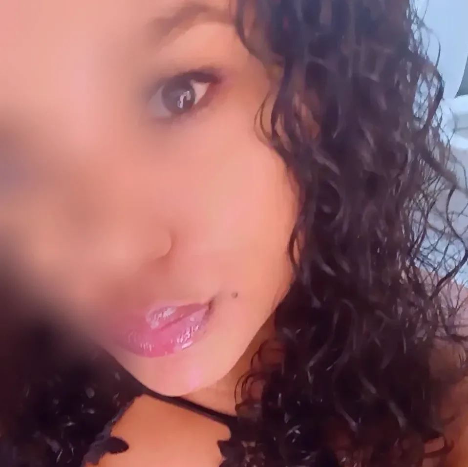 Julia, 33 años